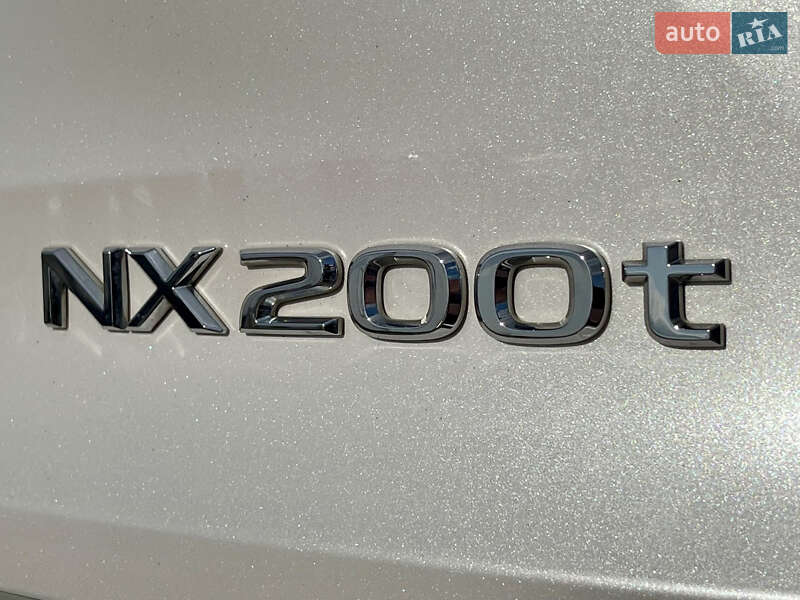 Внедорожник / Кроссовер Lexus NX 2016 в Ровно