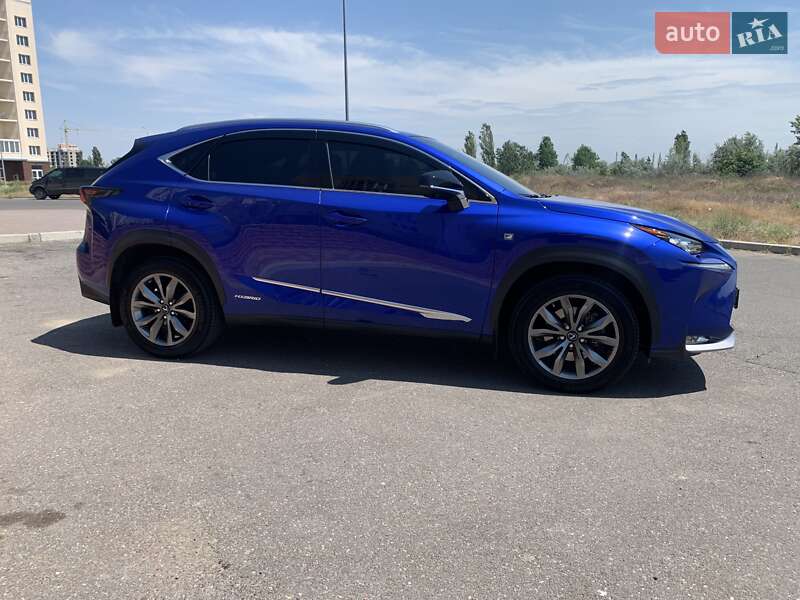 Позашляховик / Кросовер Lexus NX 2015 в Миколаєві