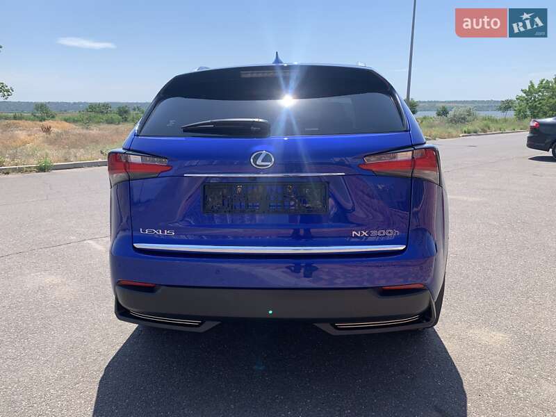 Позашляховик / Кросовер Lexus NX 2015 в Миколаєві