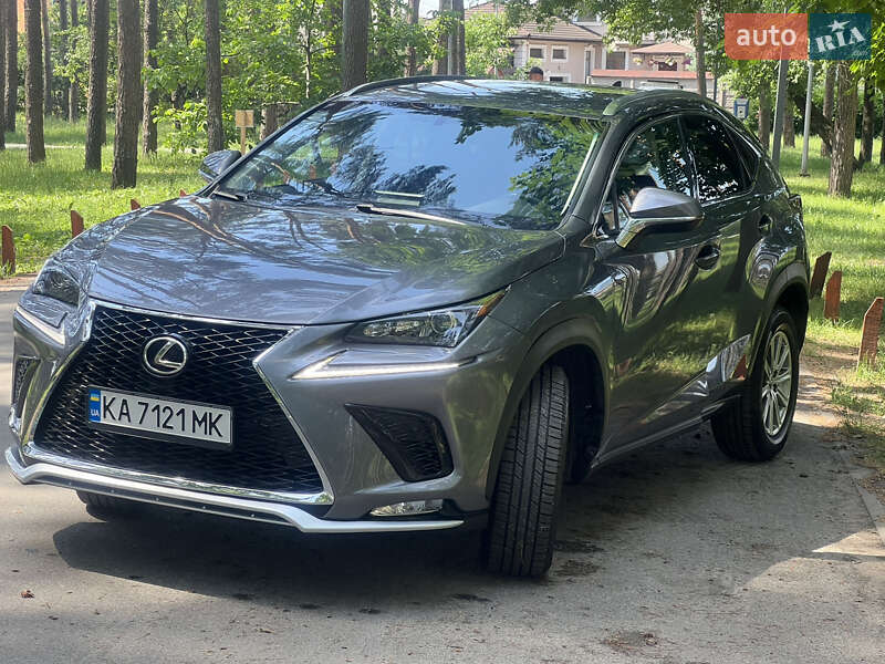 Позашляховик / Кросовер Lexus NX 2015 в Києві