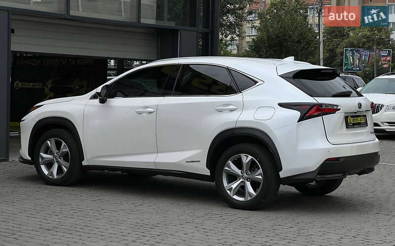 Позашляховик / Кросовер Lexus NX 2016 в Івано-Франківську
