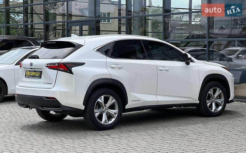 Позашляховик / Кросовер Lexus NX 2016 в Івано-Франківську