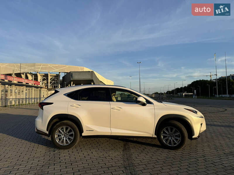 Lexus NX 2018