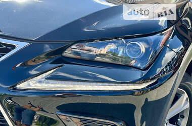 Внедорожник / Кроссовер Lexus NX 2017 в 