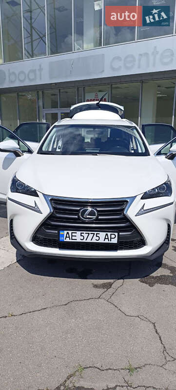 Lexus NX 2015