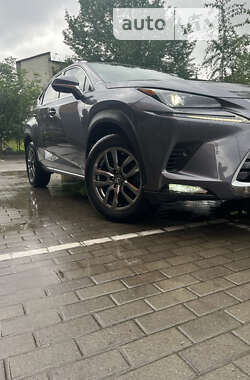 Внедорожник / Кроссовер Lexus NX 2018 в Львове