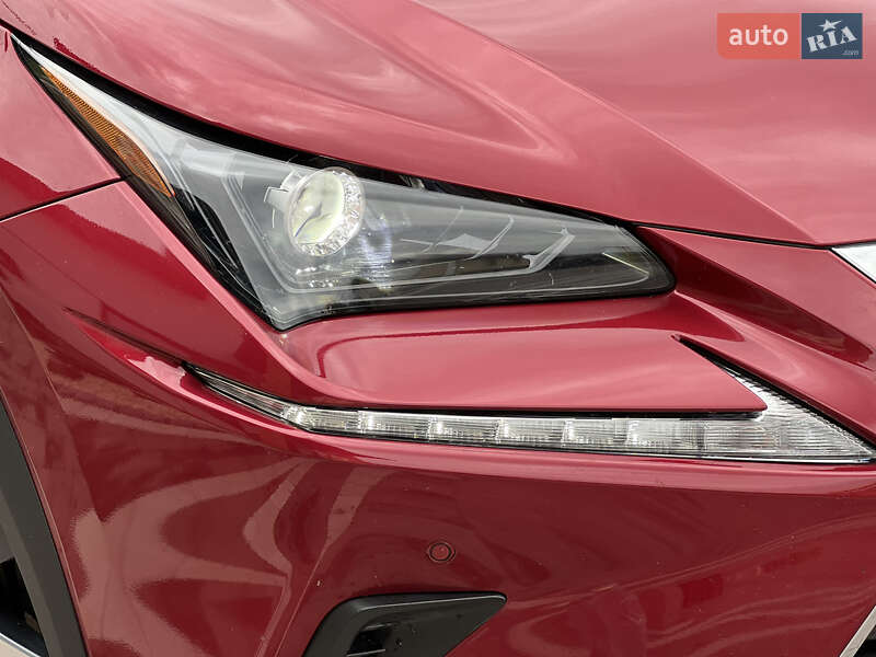 Внедорожник / Кроссовер Lexus NX 2019 в Дубно