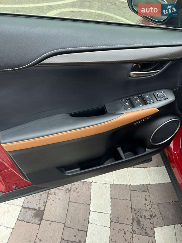 Внедорожник / Кроссовер Lexus NX 2019 в Дубно