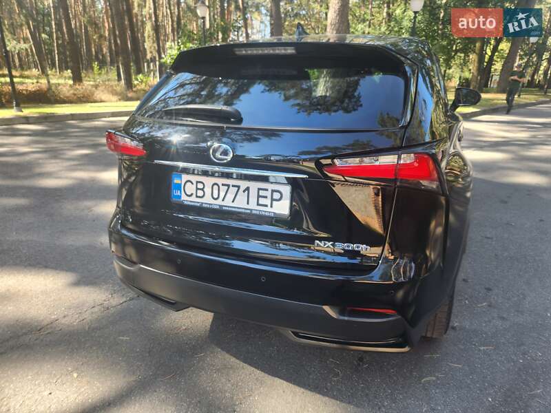 Позашляховик / Кросовер Lexus NX 2015 в Чернігові