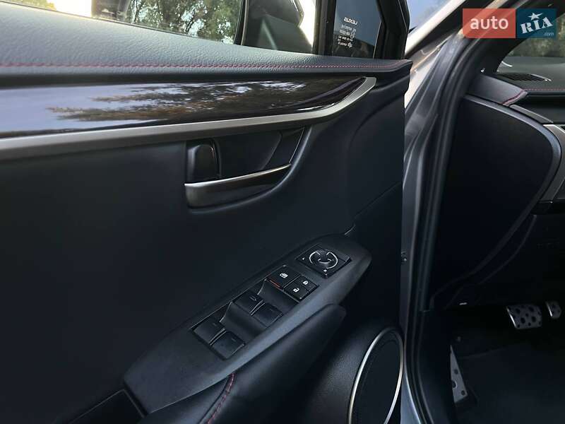 Внедорожник / Кроссовер Lexus NX 2017 в Киеве