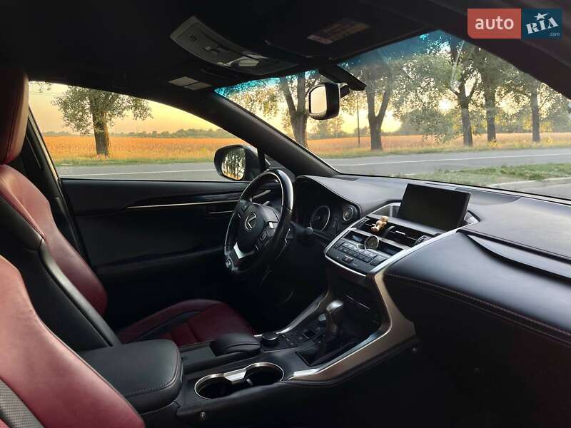 Внедорожник / Кроссовер Lexus NX 2017 в Киеве
