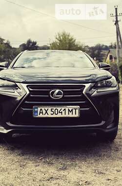 Позашляховик / Кросовер Lexus NX 2015 в Краснограді