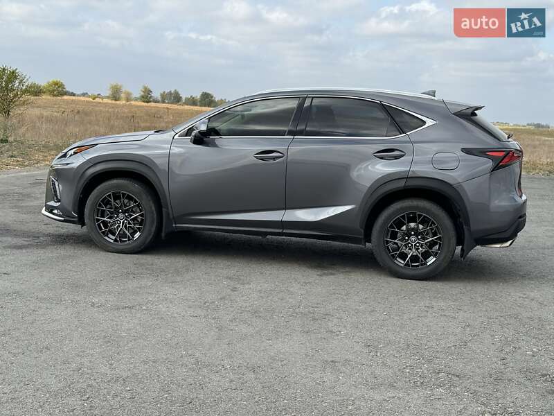Внедорожник / Кроссовер Lexus NX 2016 в Днепре
