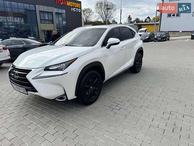 Позашляховик / Кросовер Lexus NX 2015 в Тернополі