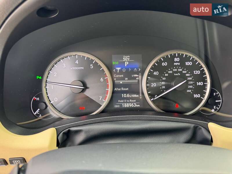 Позашляховик / Кросовер Lexus NX 2015 в Тернополі