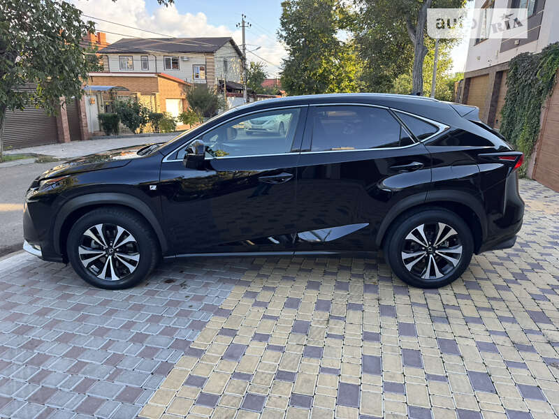 Внедорожник / Кроссовер Lexus NX 2017 в Одессе
