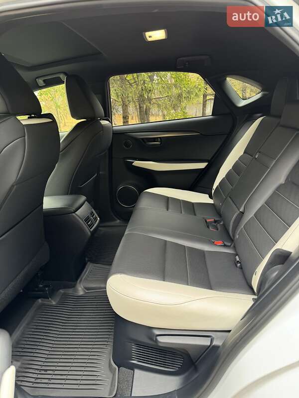 Позашляховик / Кросовер Lexus NX 2019 в Полтаві