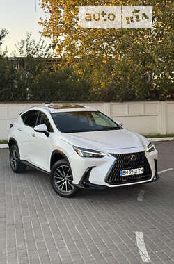 Внедорожник / Кроссовер Lexus NX 2022 в 