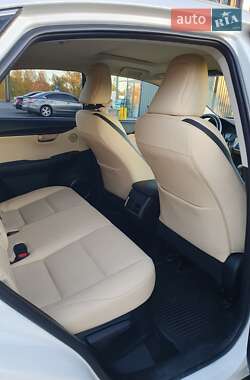 Внедорожник / Кроссовер Lexus NX 2016 в Киеве