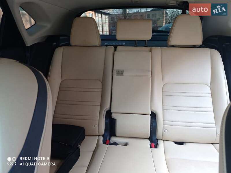 Внедорожник / Кроссовер Lexus NX 2014 в Ивано-Франковске
