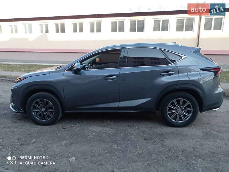 Внедорожник / Кроссовер Lexus NX 2014 в Ивано-Франковске