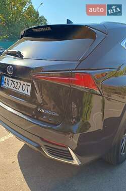 Внедорожник / Кроссовер Lexus NX 2019 в 