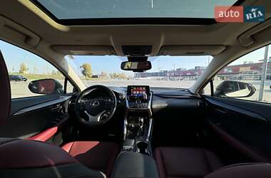 Внедорожник / Кроссовер Lexus NX 2020 в 