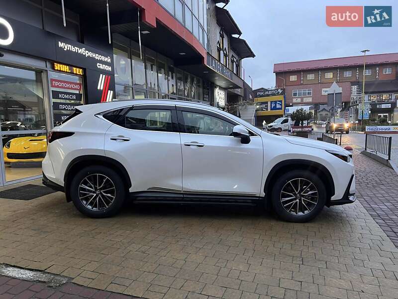 Позашляховик / Кросовер Lexus NX 2023 в Львові фото 5 Позашляховик / Кросовер Lexus NX 2023 в Львові