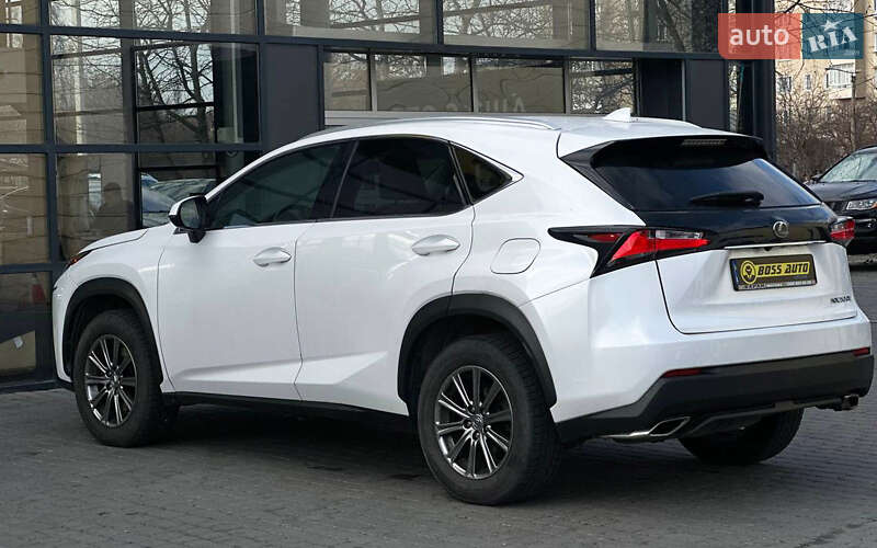 Позашляховик / Кросовер Lexus NX 2016 в Івано-Франківську