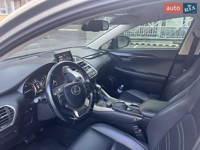 Внедорожник / Кроссовер Lexus NX 2016 в Днепре фото 4 Внедорожник / Кроссовер Lexus NX 2016 в Днепре