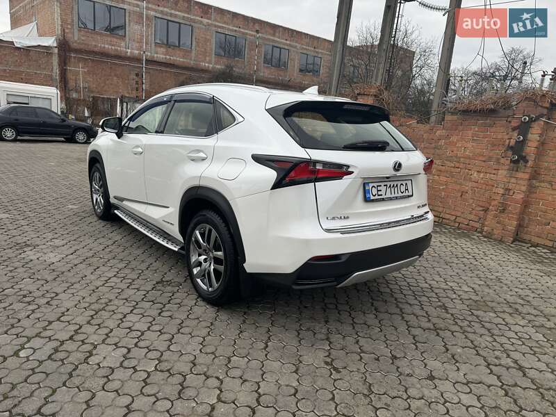 Внедорожник / Кроссовер Lexus NX 2016 в Черновцах