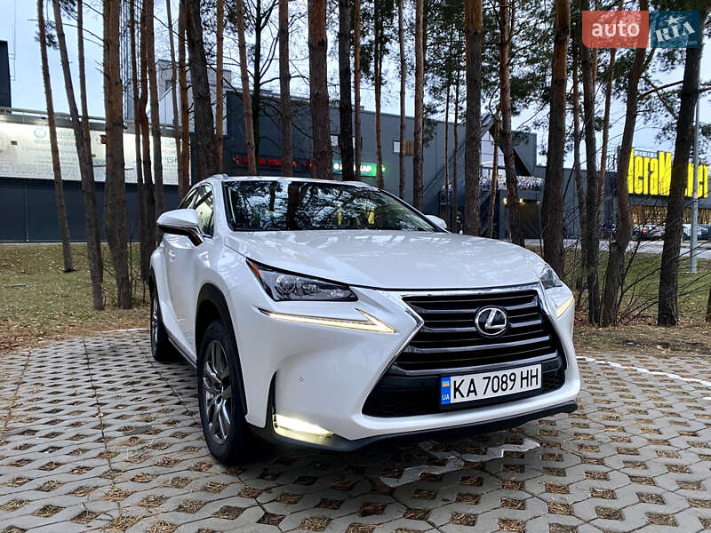 Lexus NX 2015