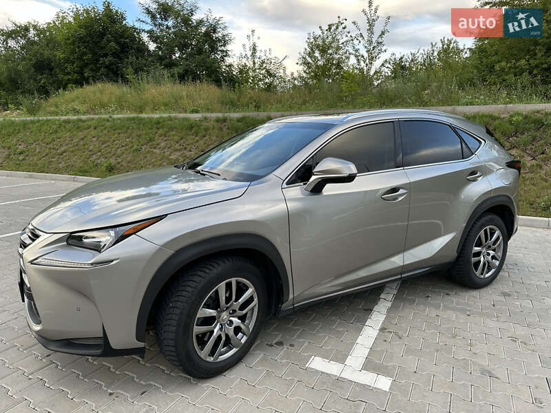 Позашляховик / Кросовер Lexus NX 2016 в 