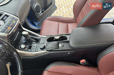 Позашляховик / Кросовер Lexus NX 2016 в 