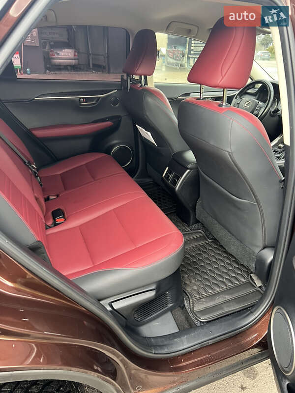 Позашляховик / Кросовер Lexus NX 2019 в Стрию
