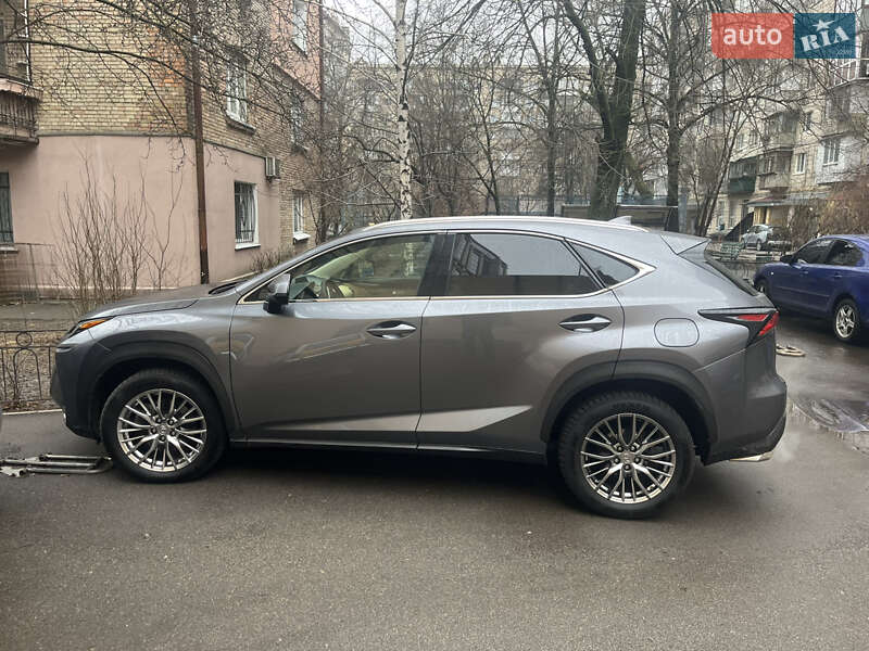 Внедорожник / Кроссовер Lexus NX 2015 в 