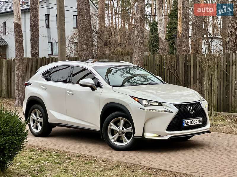 Позашляховик / Кросовер Lexus NX 2016 в Києві