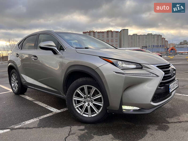 Позашляховик / Кросовер Lexus NX 2015 в Києві