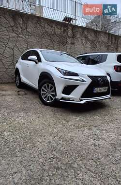 Внедорожник / Кроссовер Lexus NX 2021 в 