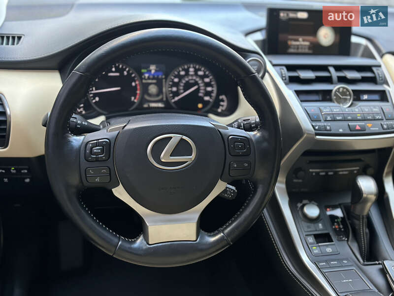Внедорожник / Кроссовер Lexus NX 2017 в Полтаве