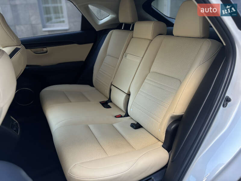 Внедорожник / Кроссовер Lexus NX 2017 в Полтаве