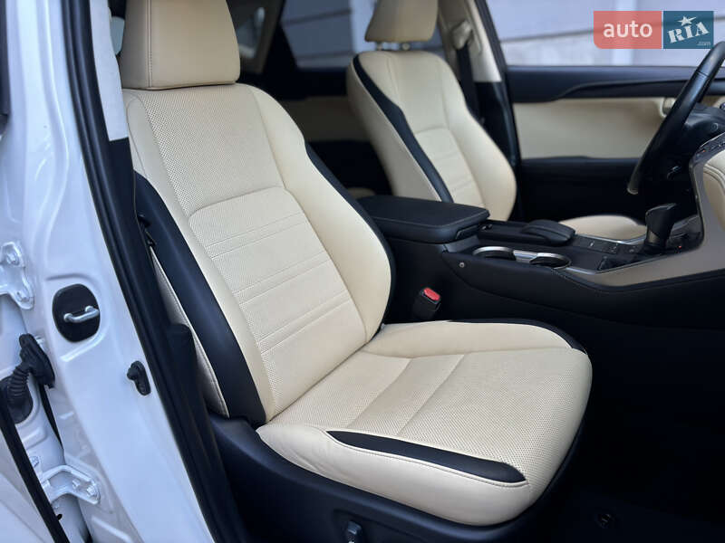 Внедорожник / Кроссовер Lexus NX 2017 в Полтаве