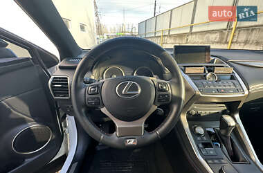 Позашляховик / Кросовер Lexus NX 2014 в 