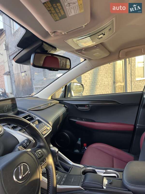 Позашляховик / Кросовер Lexus NX 2020 в Львові