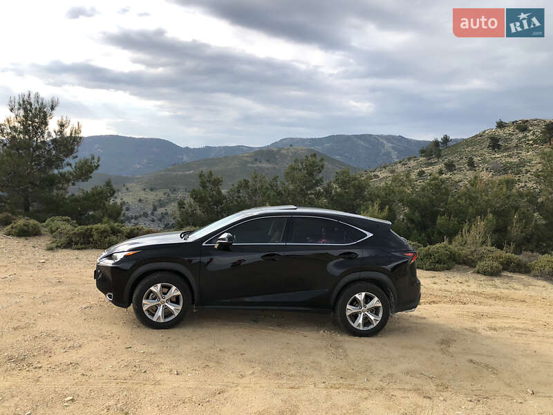Внедорожник / Кроссовер Lexus NX 2017 в Одессе