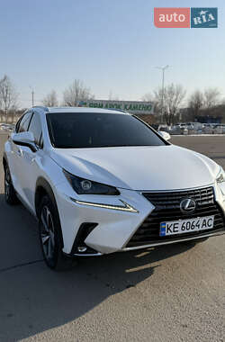 Внедорожник / Кроссовер Lexus NX 2018 в 