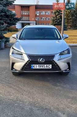 Позашляховик / Кросовер Lexus NX 2017 в Києві