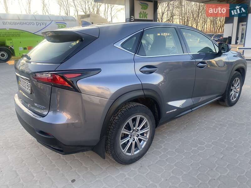 Внедорожник / Кроссовер Lexus NX 2016 в Тернополе