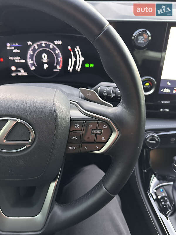 Позашляховик / Кросовер Lexus NX 2023 в Дніпрі