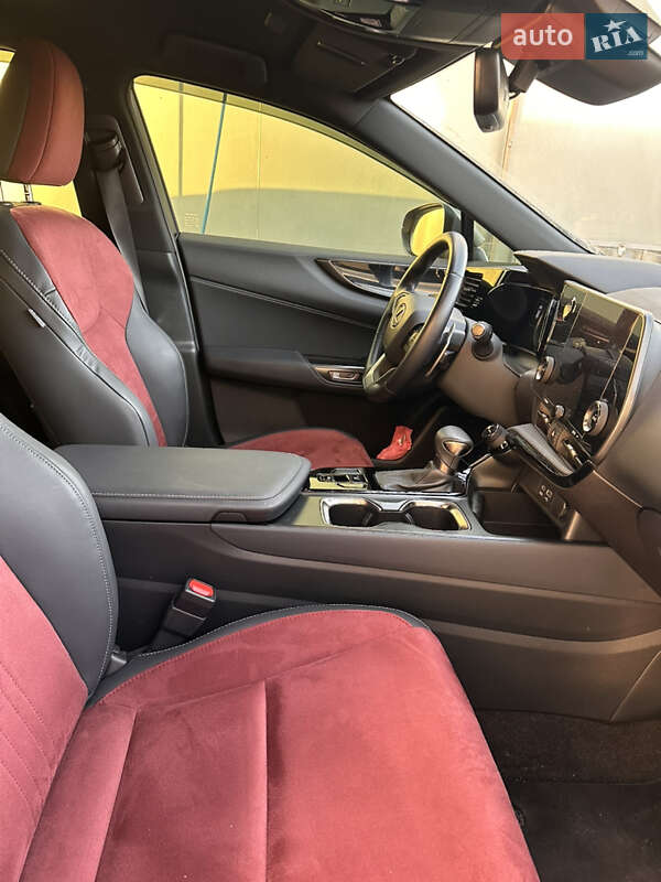 Позашляховик / Кросовер Lexus NX 2023 в Дніпрі
